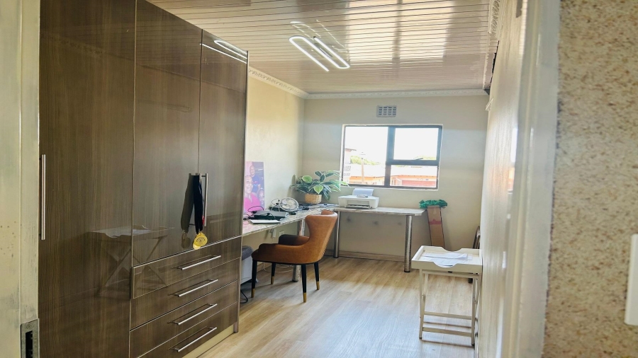 5 Bedroom Property for Sale in Vanderbijlpark SE Gauteng