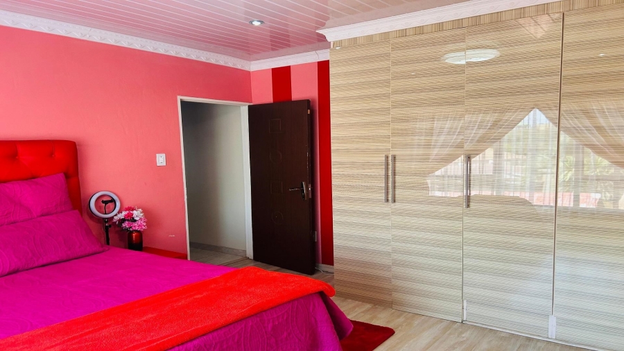 5 Bedroom Property for Sale in Vanderbijlpark SE Gauteng