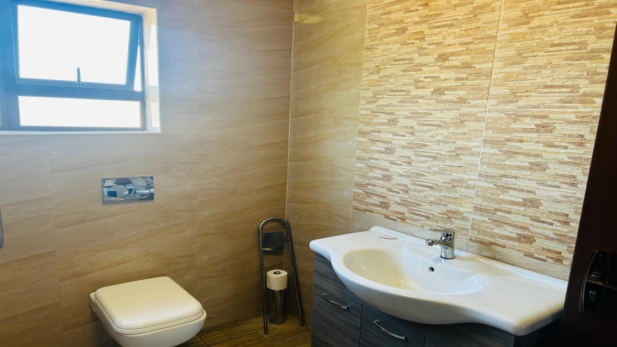 5 Bedroom Property for Sale in Vanderbijlpark SE Gauteng