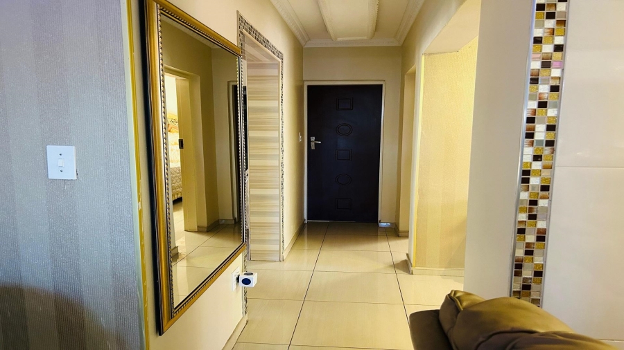 5 Bedroom Property for Sale in Vanderbijlpark SE Gauteng