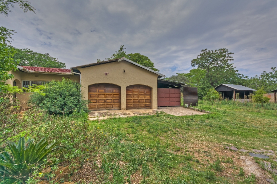 5 Bedroom Property for Sale in Carlswald Gauteng