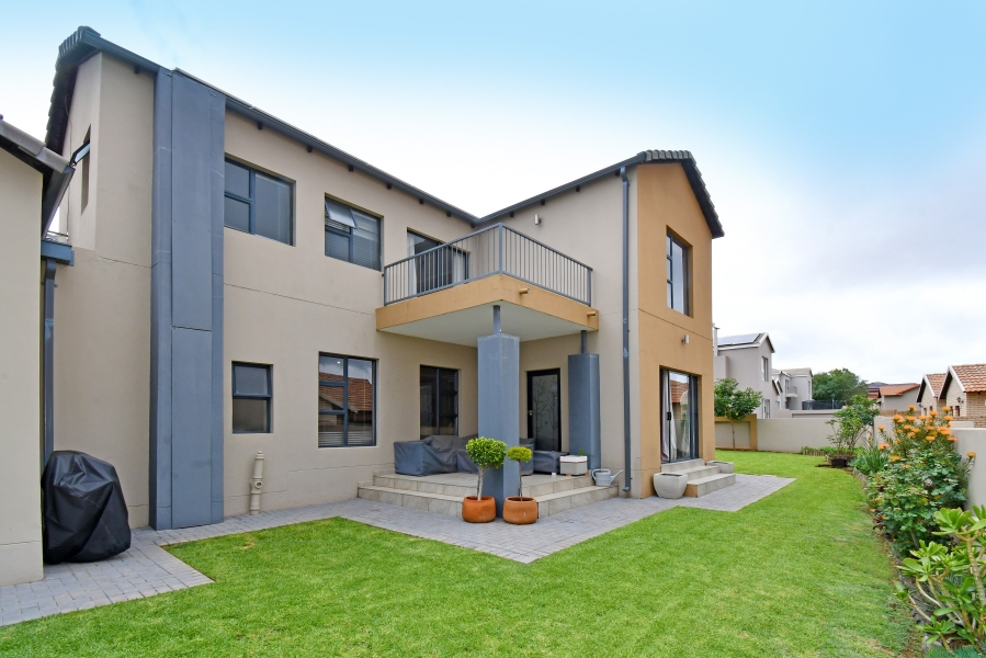 4 Bedroom Property for Sale in Thatch Hill Estate Gauteng