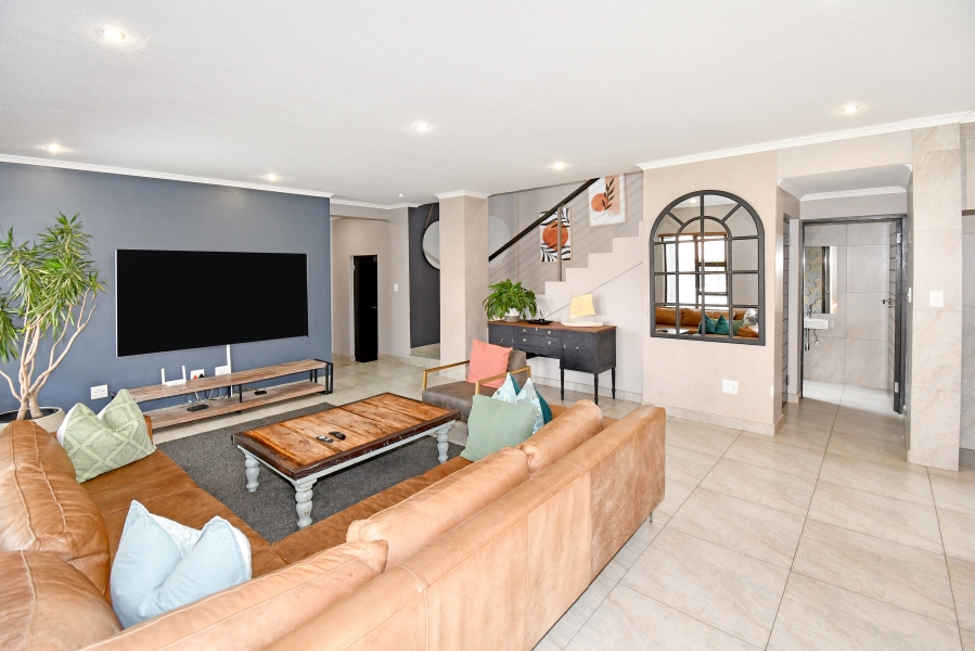 4 Bedroom Property for Sale in Thatch Hill Estate Gauteng