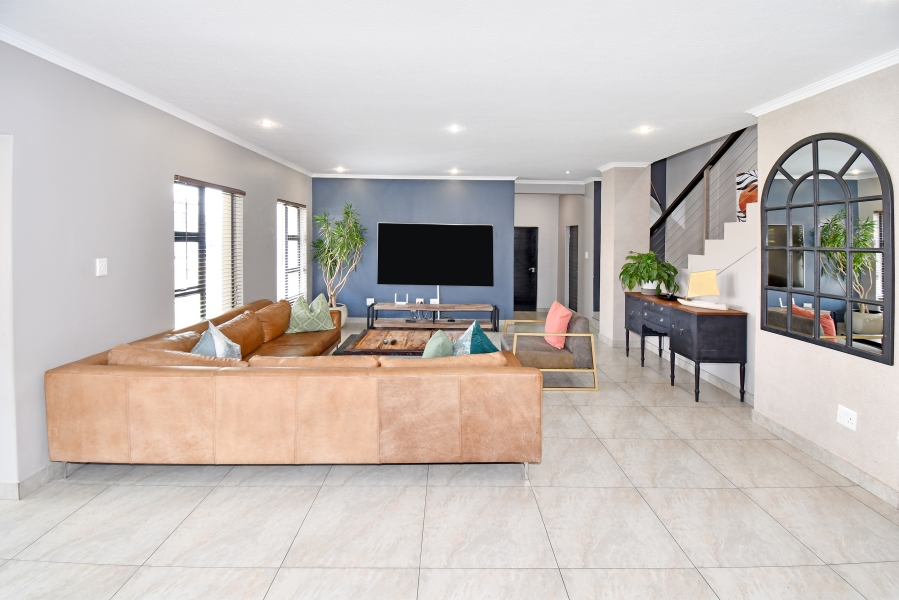 4 Bedroom Property for Sale in Thatch Hill Estate Gauteng