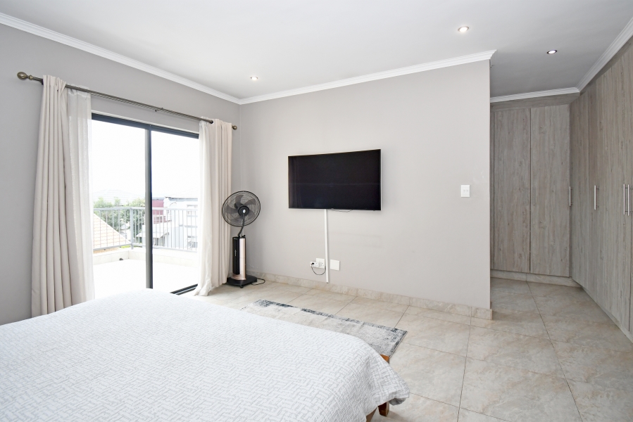 4 Bedroom Property for Sale in Thatch Hill Estate Gauteng