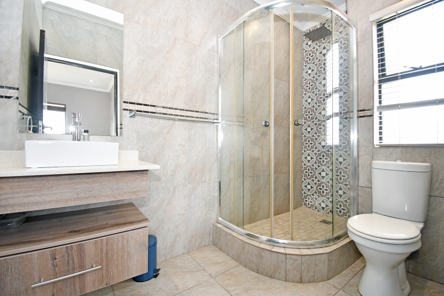 4 Bedroom Property for Sale in Thatch Hill Estate Gauteng