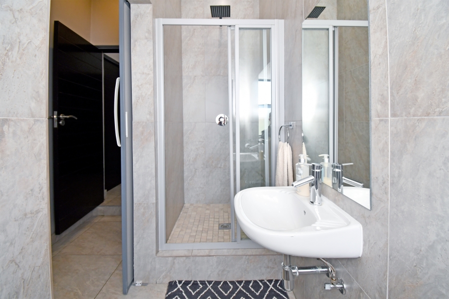 4 Bedroom Property for Sale in Thatch Hill Estate Gauteng