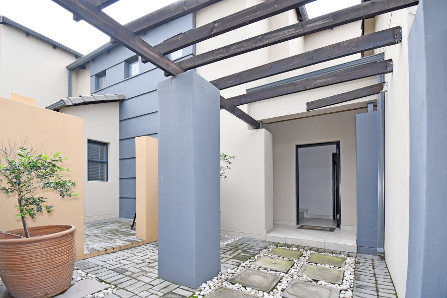 4 Bedroom Property for Sale in Thatch Hill Estate Gauteng