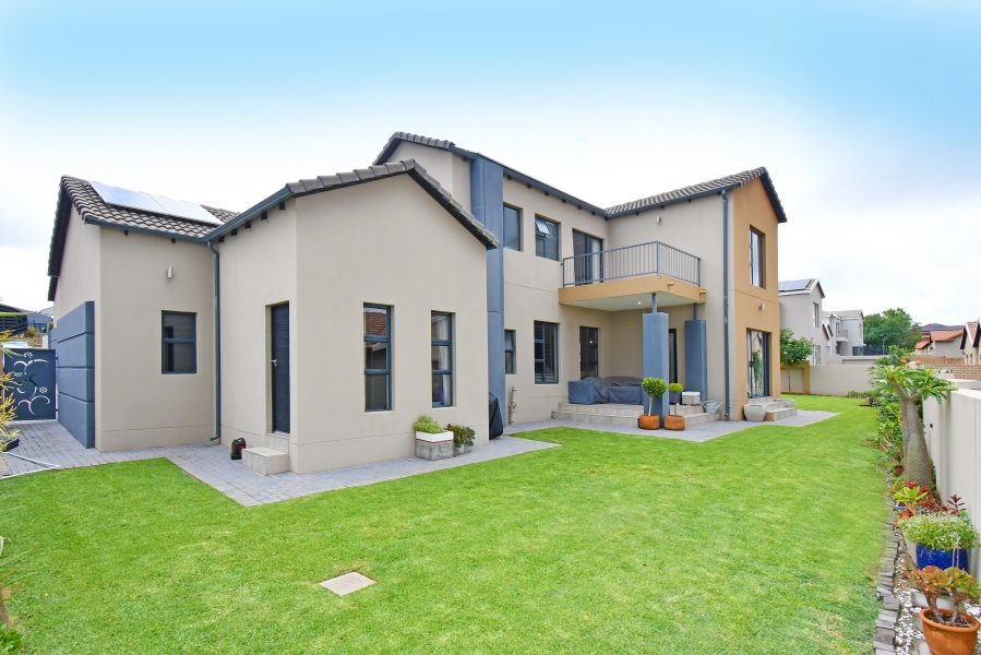 4 Bedroom Property for Sale in Thatch Hill Estate Gauteng