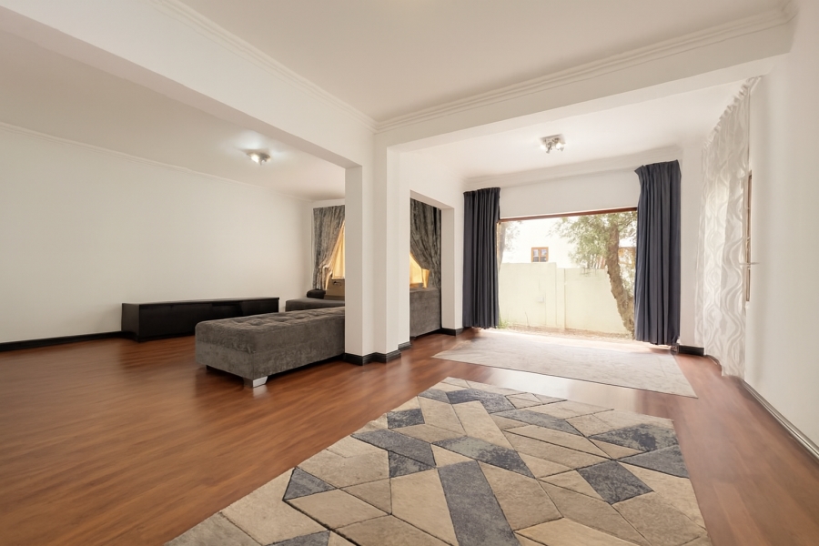 3 Bedroom Property for Sale in Lonehill Gauteng