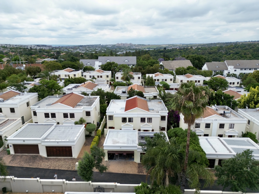 3 Bedroom Property for Sale in Lonehill Gauteng