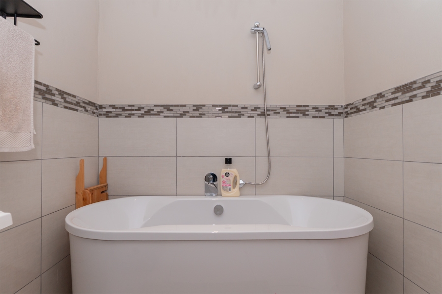 3 Bedroom Property for Sale in Fairland Gauteng