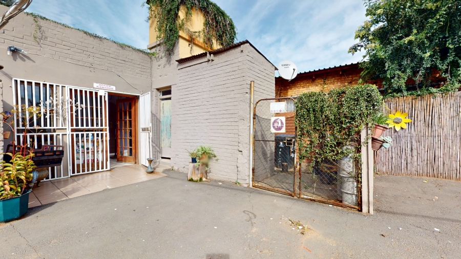 11 Bedroom Property for Sale in Delville Gauteng