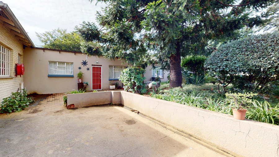 11 Bedroom Property for Sale in Delville Gauteng