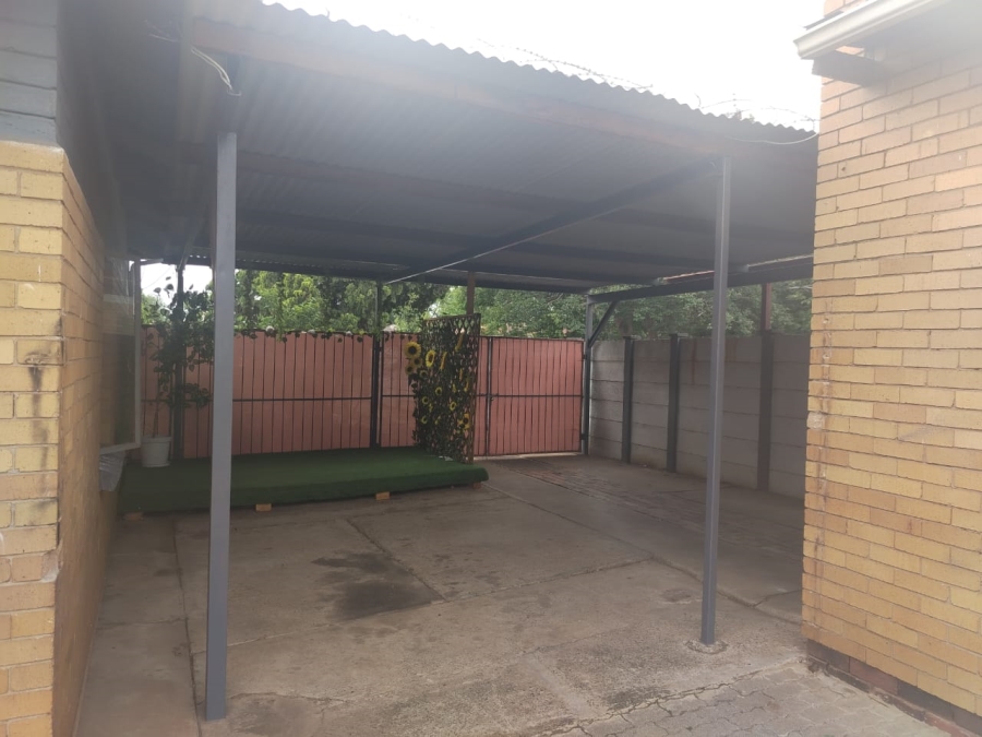 3 Bedroom Property for Sale in Vanderbijlpark Cw 6 Gauteng