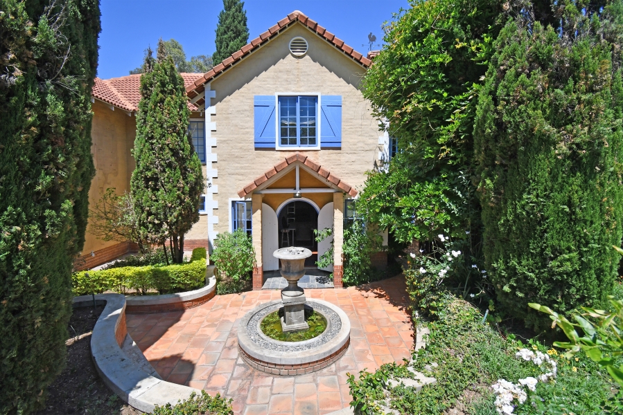 4 Bedroom Property for Sale in Chartwell Gauteng