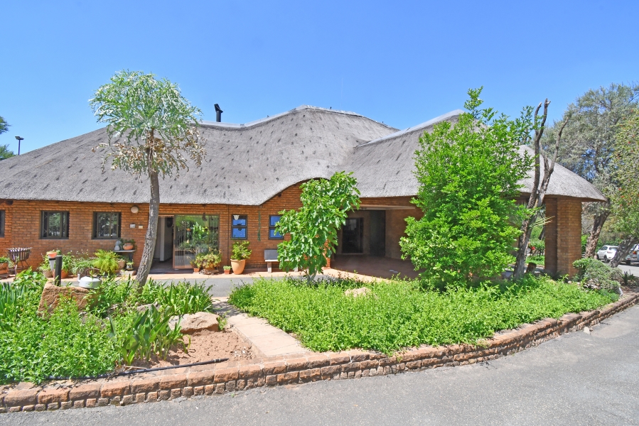 6 Bedroom Property for Sale in Farmall A H Gauteng