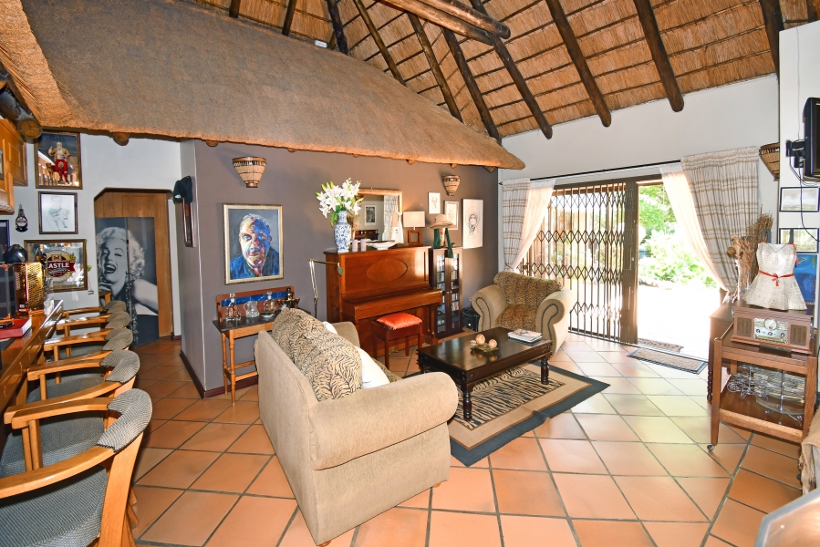 6 Bedroom Property for Sale in Farmall A H Gauteng