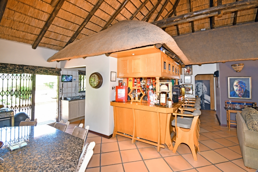 6 Bedroom Property for Sale in Farmall A H Gauteng