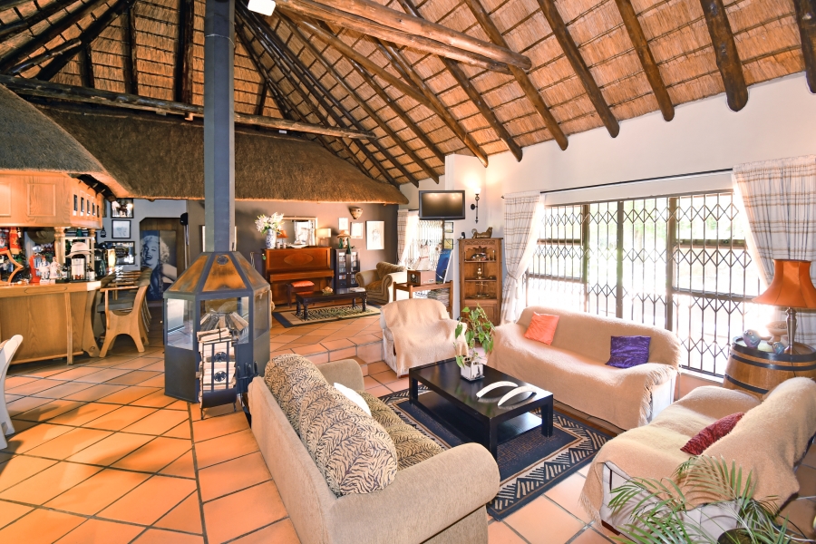 6 Bedroom Property for Sale in Farmall A H Gauteng