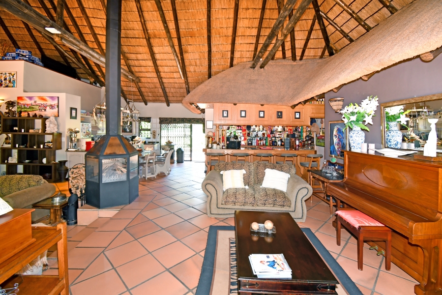 6 Bedroom Property for Sale in Farmall A H Gauteng