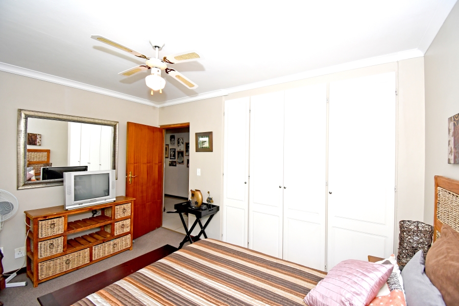 6 Bedroom Property for Sale in Farmall A H Gauteng