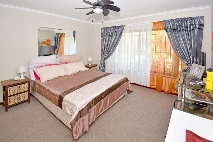 6 Bedroom Property for Sale in Farmall A H Gauteng