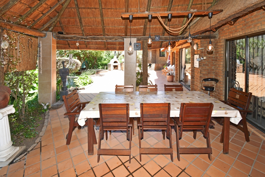 6 Bedroom Property for Sale in Farmall A H Gauteng