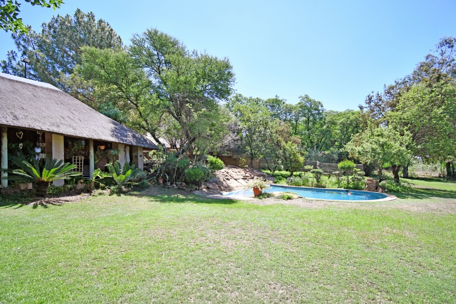 6 Bedroom Property for Sale in Farmall A H Gauteng