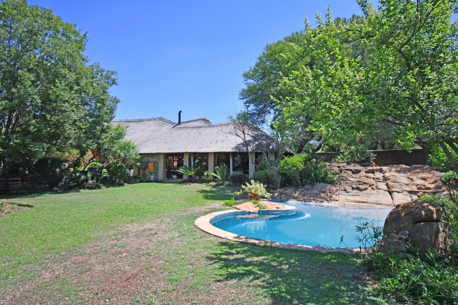 6 Bedroom Property for Sale in Farmall A H Gauteng