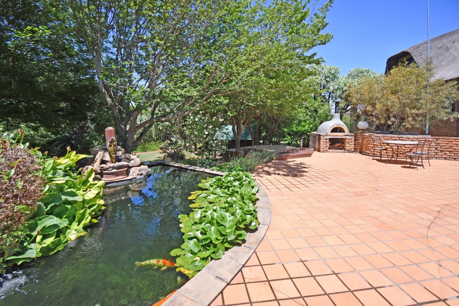 6 Bedroom Property for Sale in Farmall A H Gauteng