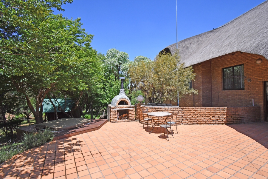 6 Bedroom Property for Sale in Farmall A H Gauteng