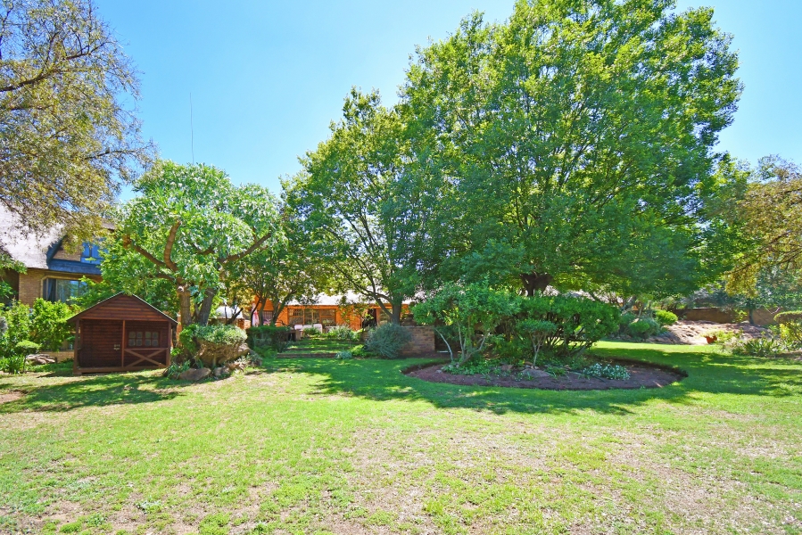 6 Bedroom Property for Sale in Farmall A H Gauteng