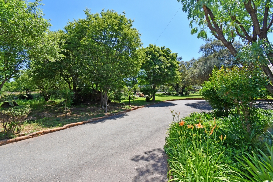 6 Bedroom Property for Sale in Farmall A H Gauteng