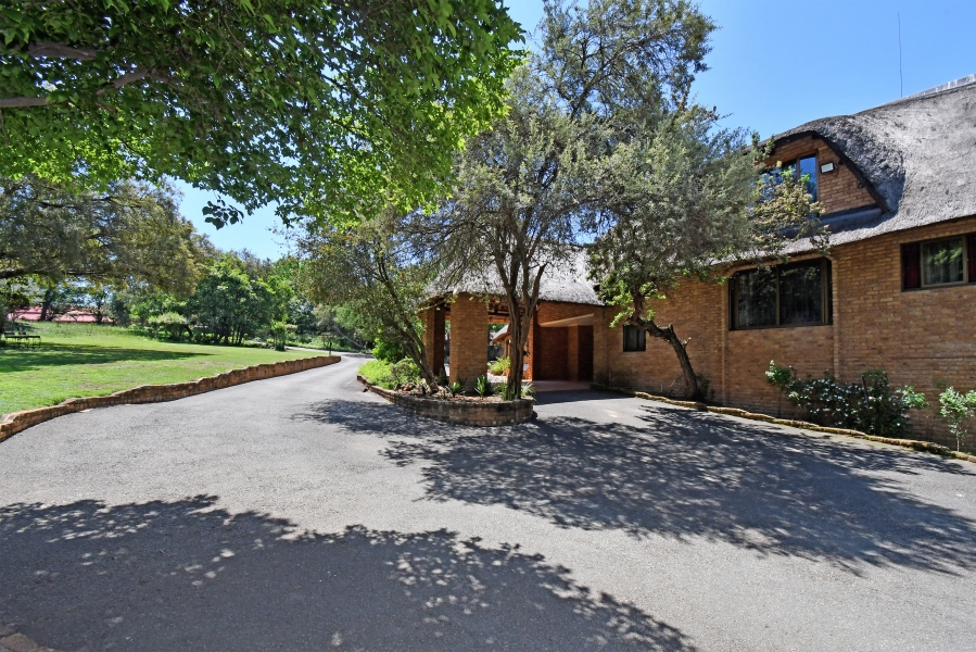 6 Bedroom Property for Sale in Farmall A H Gauteng