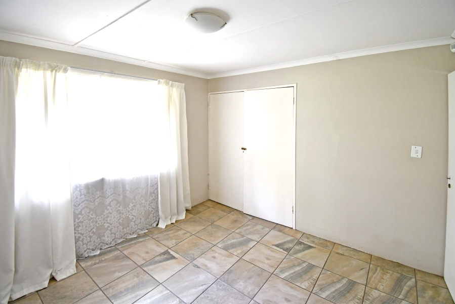 6 Bedroom Property for Sale in Farmall A H Gauteng