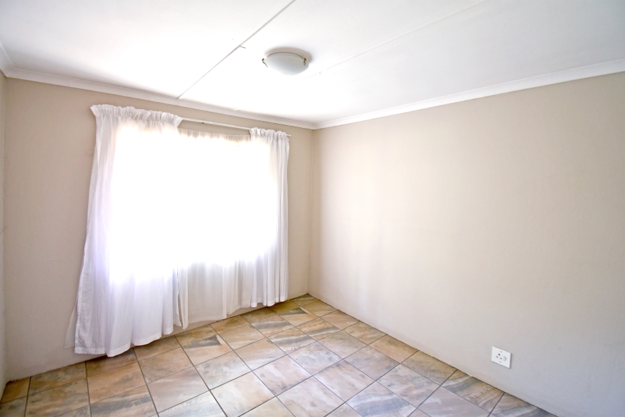 6 Bedroom Property for Sale in Farmall A H Gauteng