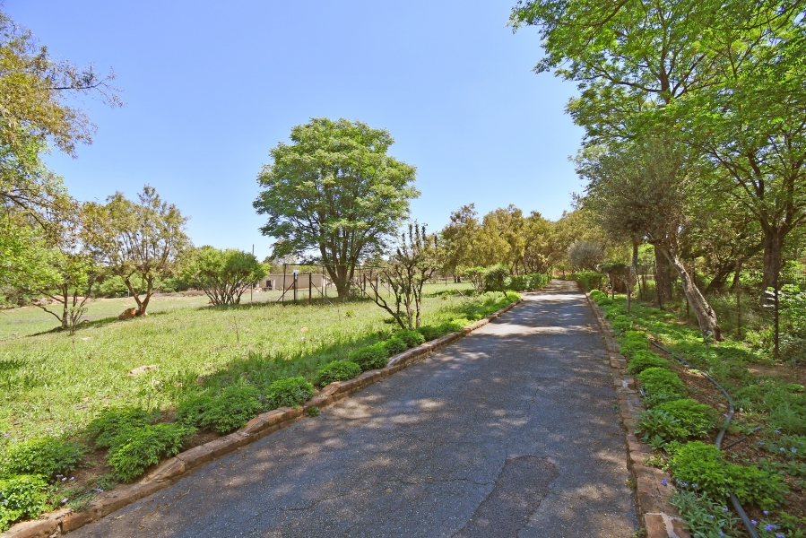 6 Bedroom Property for Sale in Farmall A H Gauteng