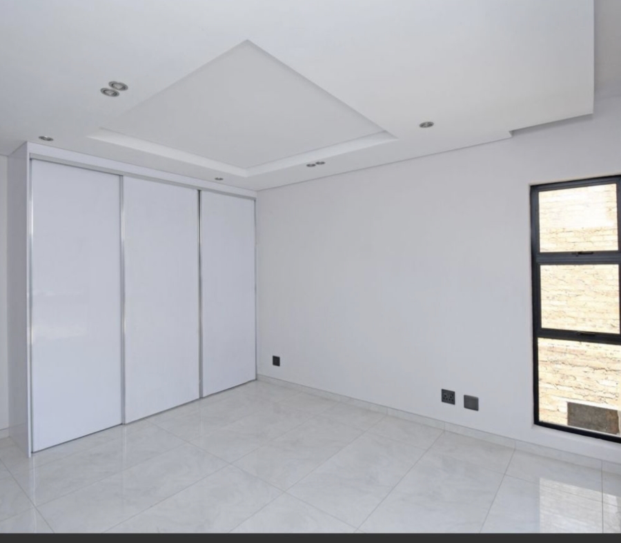 4 Bedroom Property for Sale in Houghton Estate Gauteng