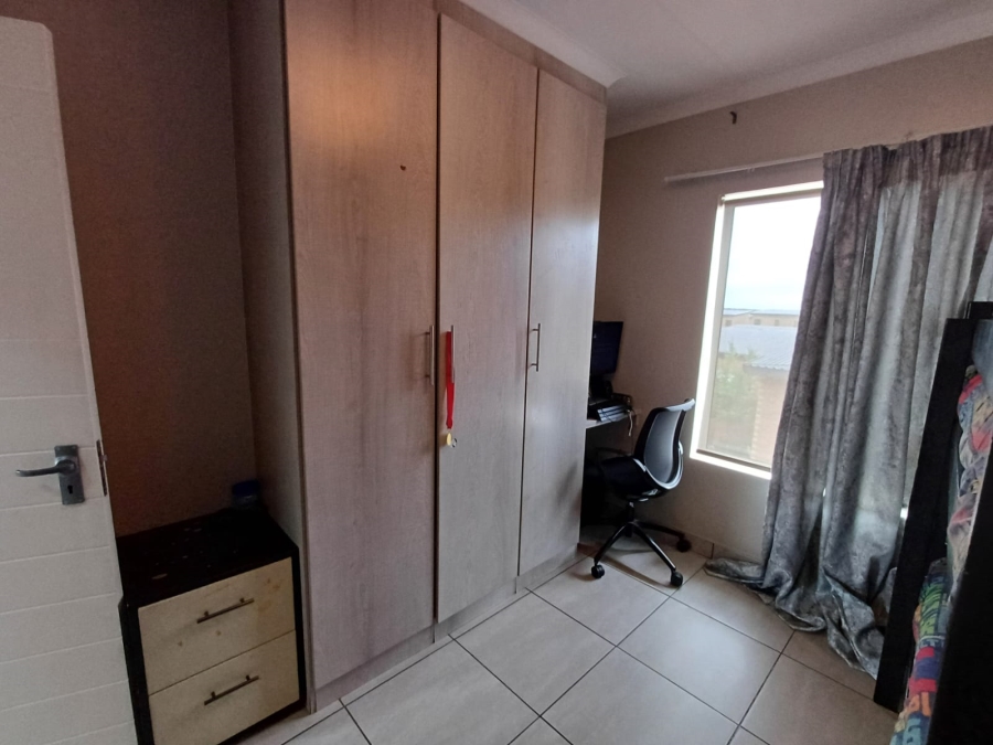 3 Bedroom Property for Sale in Glen Marais Gauteng