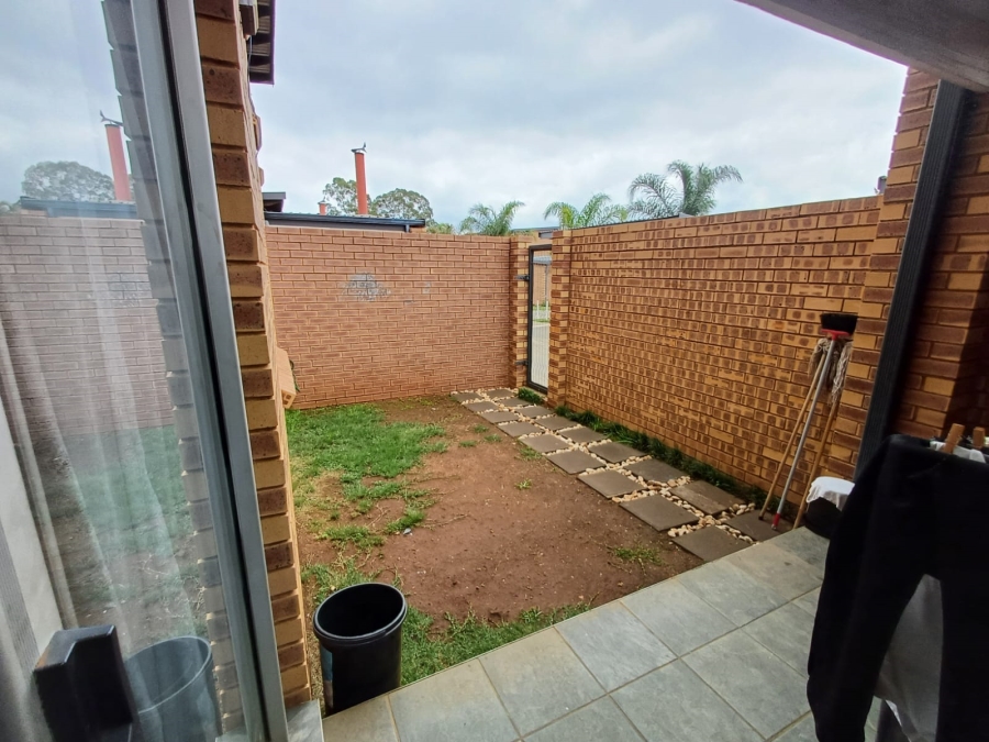 3 Bedroom Property for Sale in Glen Marais Gauteng