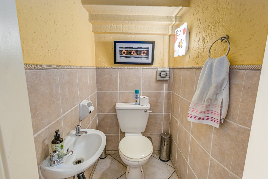 3 Bedroom Property for Sale in Halfway Gardens Gauteng