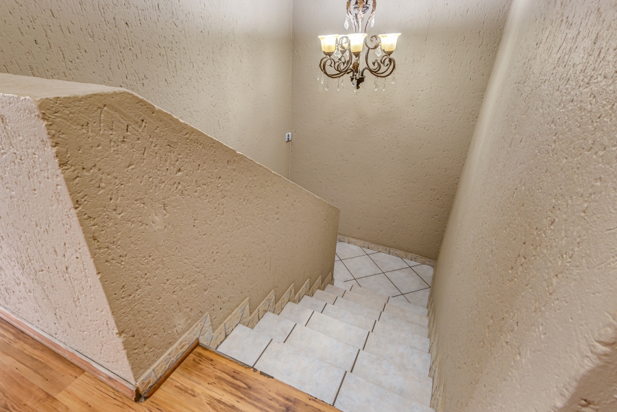 3 Bedroom Property for Sale in Halfway Gardens Gauteng