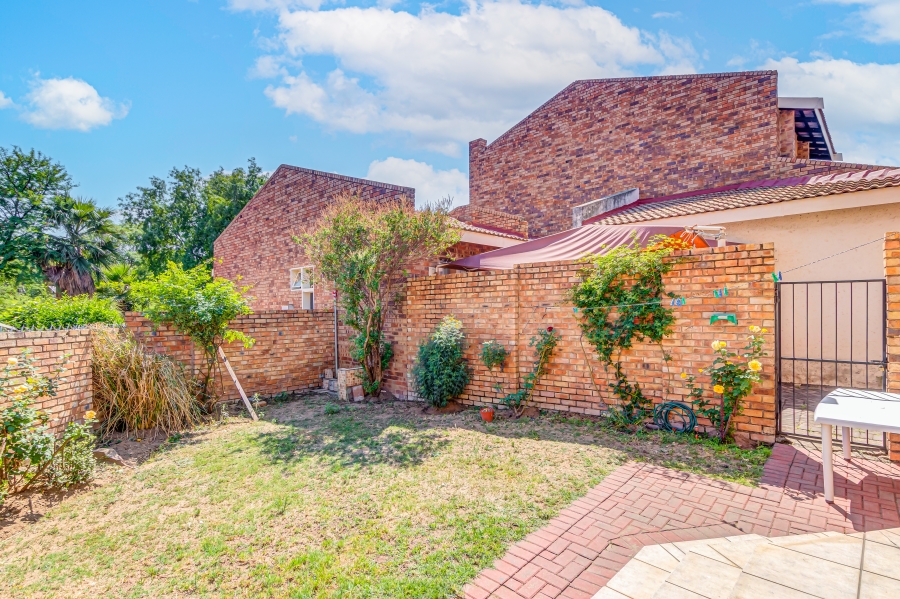 3 Bedroom Property for Sale in Halfway Gardens Gauteng