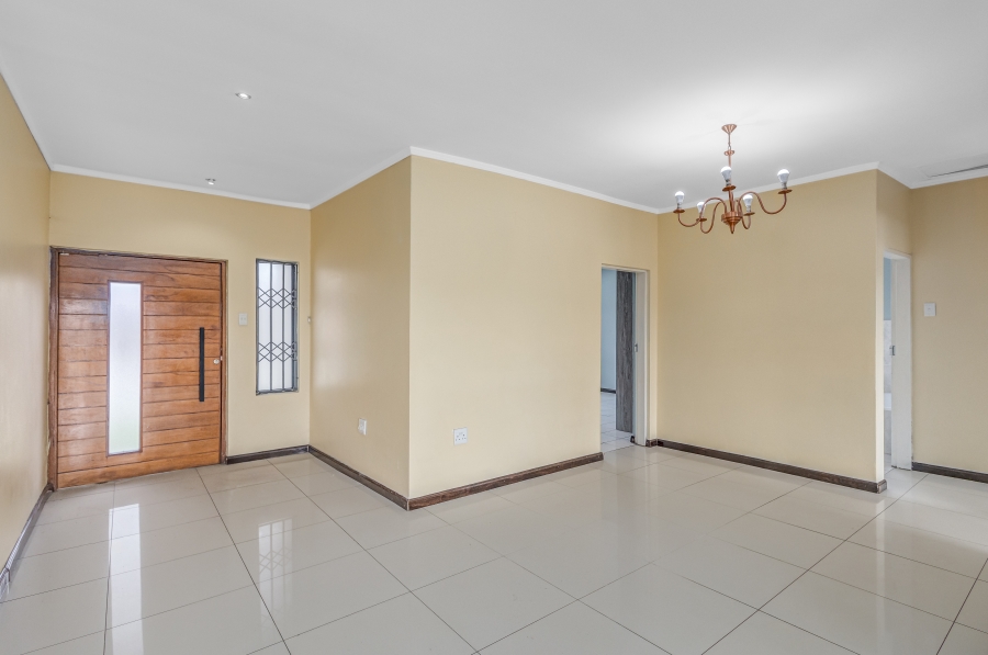 3 Bedroom Property for Sale in Noordwyk Gauteng
