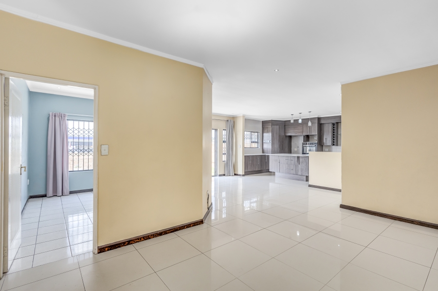3 Bedroom Property for Sale in Noordwyk Gauteng