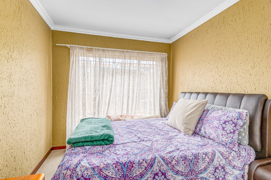 3 Bedroom Property for Sale in Vorna Valley Gauteng