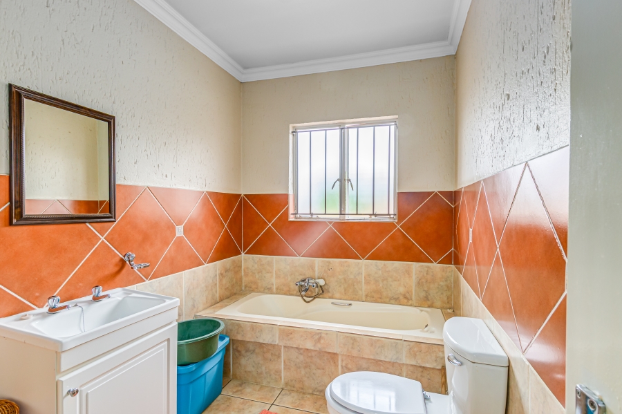 3 Bedroom Property for Sale in Vorna Valley Gauteng