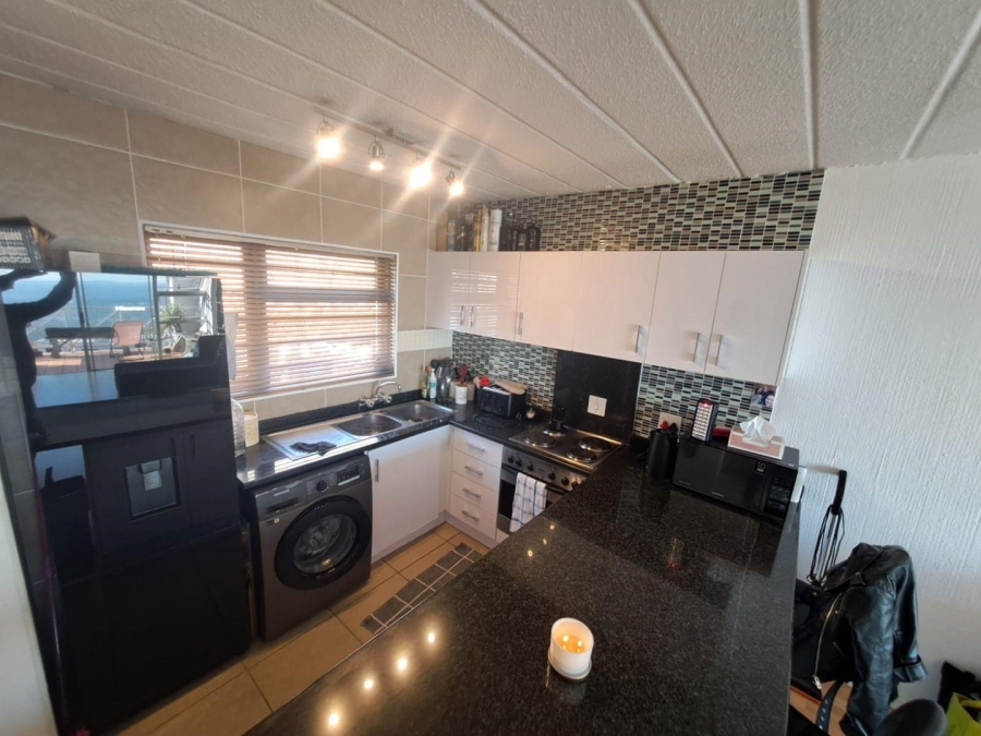 2 Bedroom Property for Sale in Northcliff Gauteng