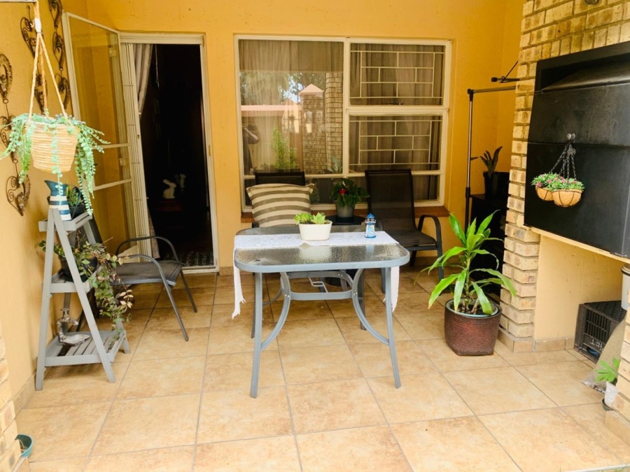 2 Bedroom Property for Sale in Vanderbijlpark SE 2 Gauteng
